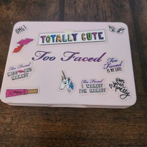 Too Faced Totally Cute Eyeshadow Palette